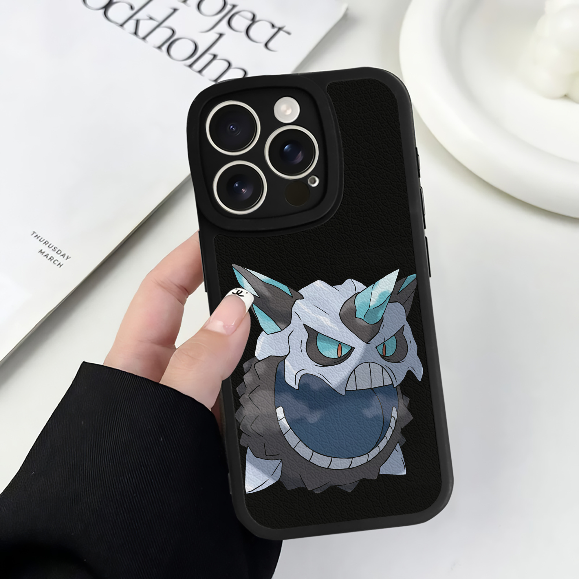 （画像用） ポケットモンスター Pokémon 【iPhone 16シリーズ対応】シリコンスマホケース（レザー調） 材質：シリコン